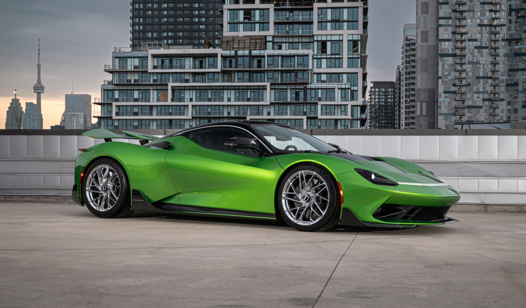 Зеленый автомобиль Pininfarina Battista Furiosa Package