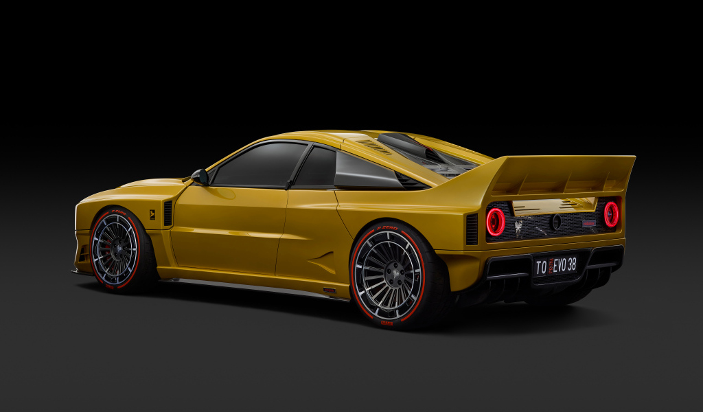 Вид сзади на автомобиль Kimera EVO38 2024 года