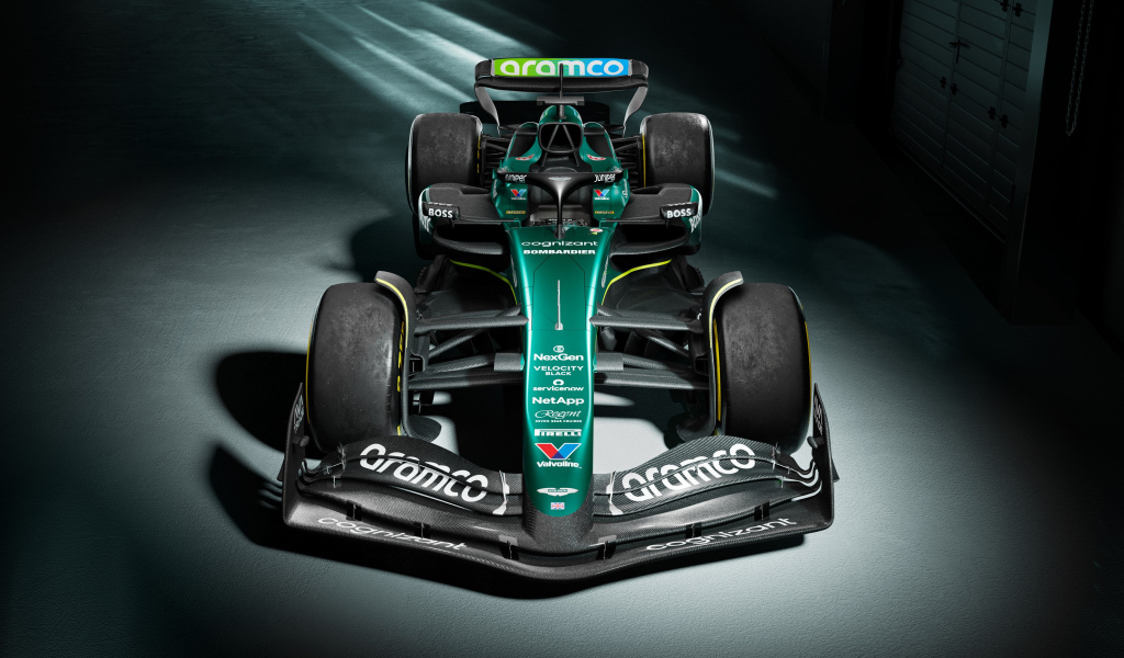 Гоночный автомобиль Aston Martin AMR24 2024 года вид сверху
