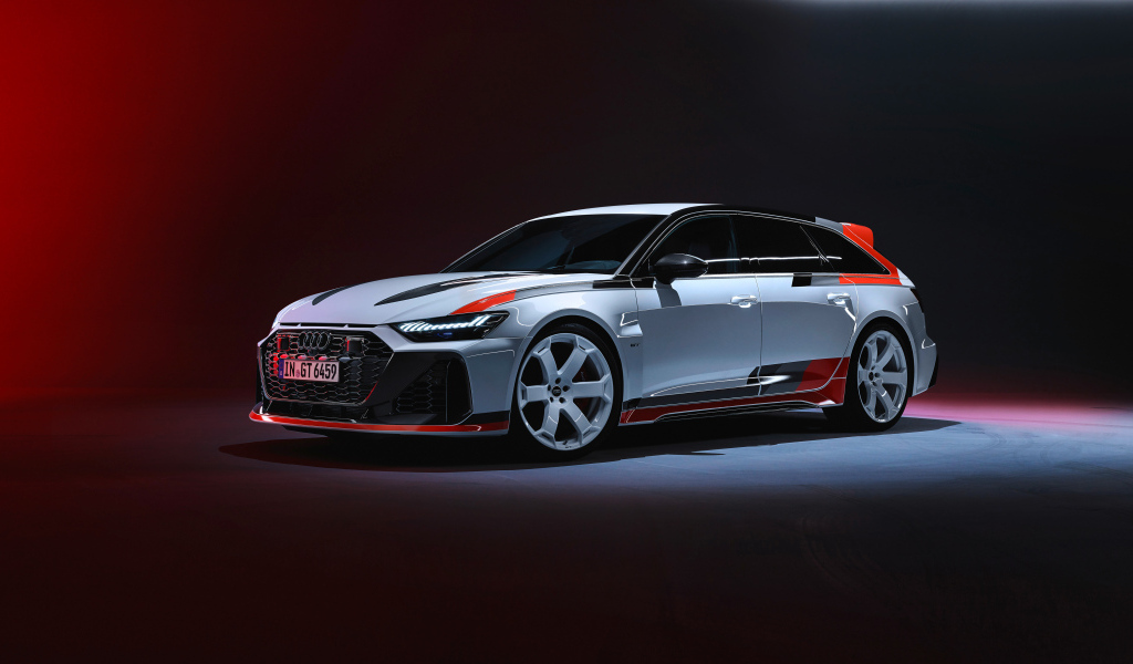 Автомобиль Audi RS 6 Avant GT 2024 года