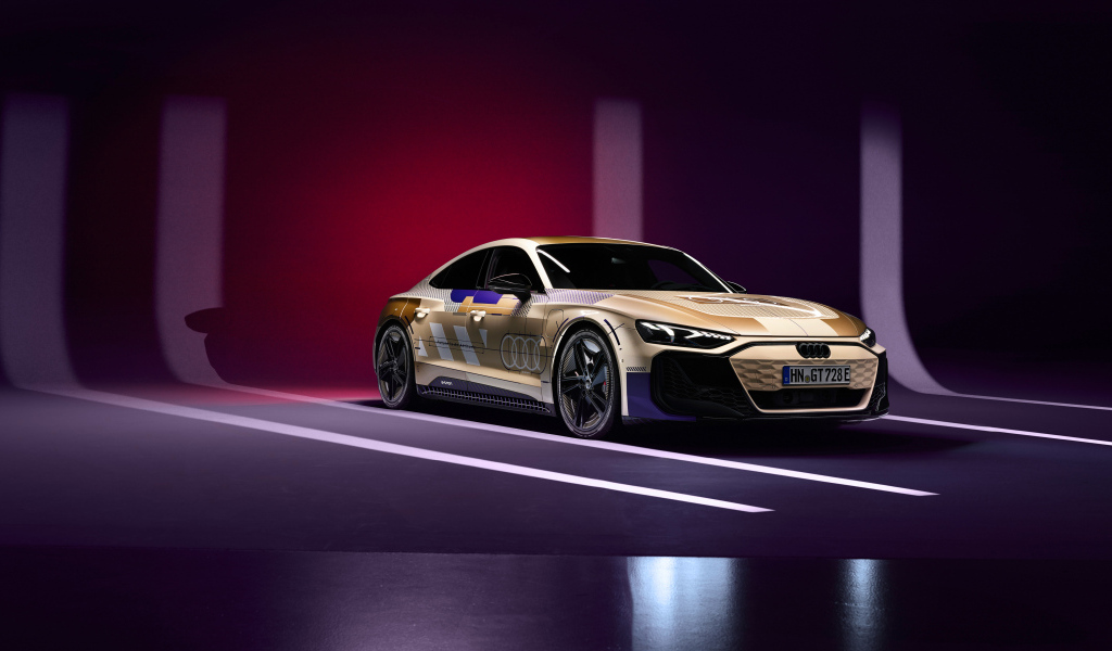 Автомобиль  Audi RS E-Tron GT Prototype