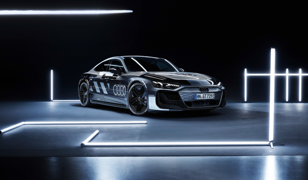 Автомобиль Audi RS E-Tron GT Prototype