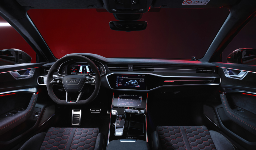 Черный салон автомобиля Audi RS 6 Avant GT 2024 года