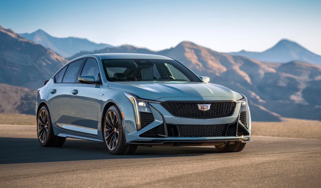 Автомобиль Cadillac CT5-V Blackwing 2025 года