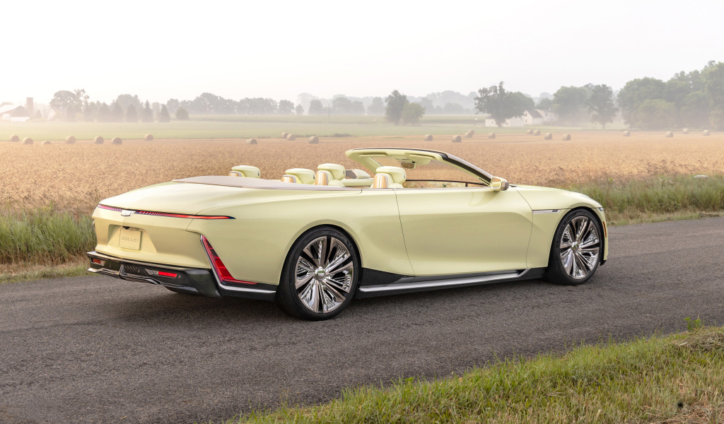 Желтый Cadillac Sollei Concept вид сзади
