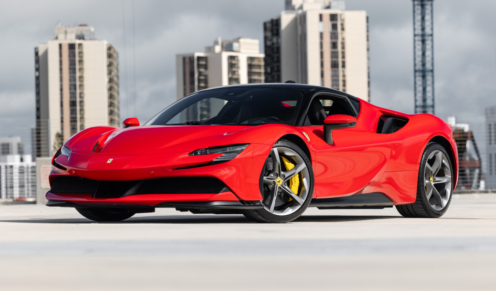 Красный спортивный автомобиль Ferrari SF90 Stradale
