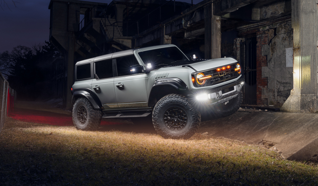 Автомобиль Ford Bronco Raptor