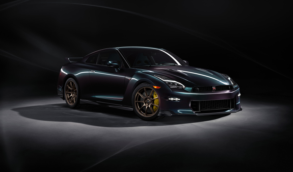 Автомобиль Nissan GT-R T-Spec Takumi Edition 2024 года