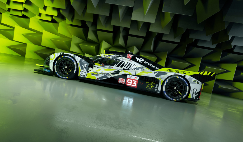 Гоночный автомобиль Peugeot 9X8 2024 года
