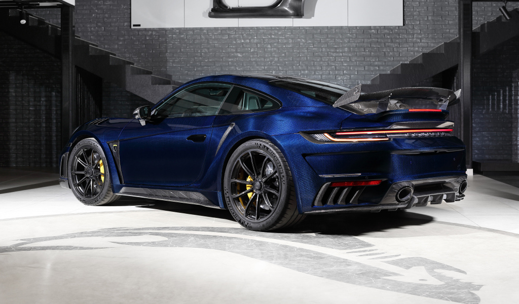Синий автомобиль TopCar Porsche 911 Turbo S Stinger GTR Stealth Edition 2024  года
