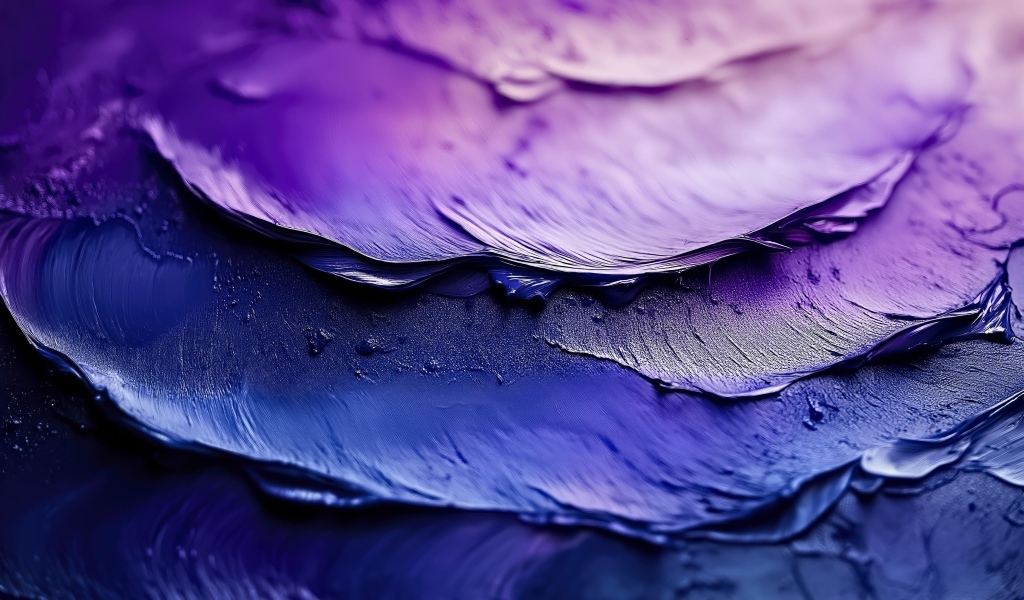 Мазки черной краски крупным планом