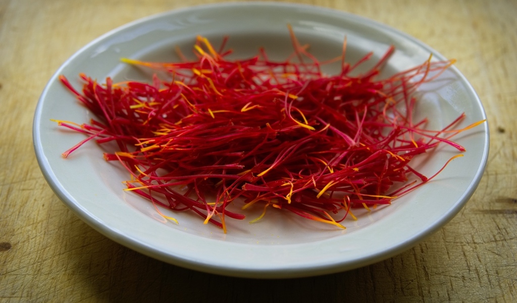 Пряная дорогая специя шафран