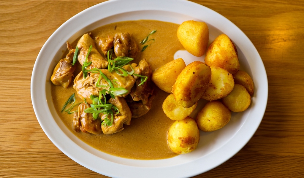 Курица терияки с картофелем в соусе