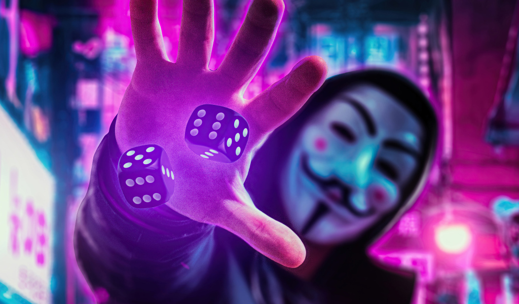 Анонимус в маске бросает кубики