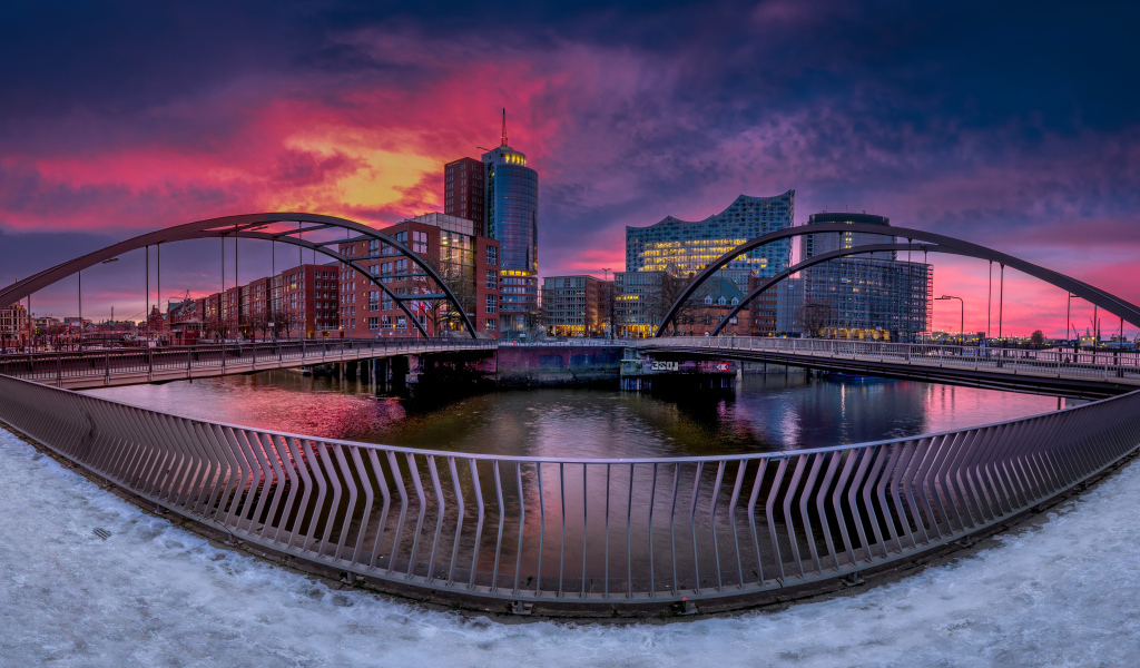 Панорама города Гамбург зимой, Германия