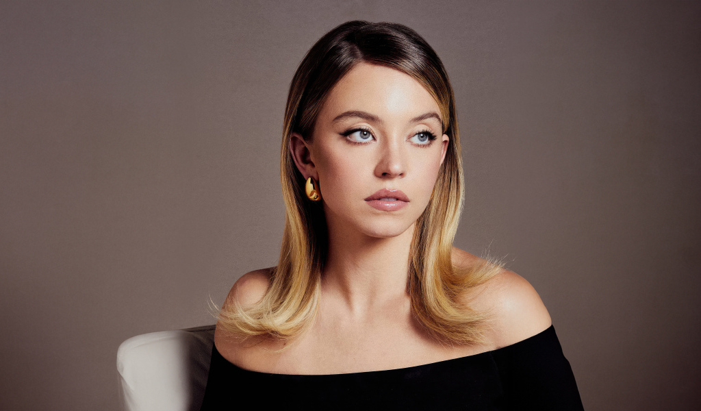 Выразительный взгляд актрисы Сидни Суини