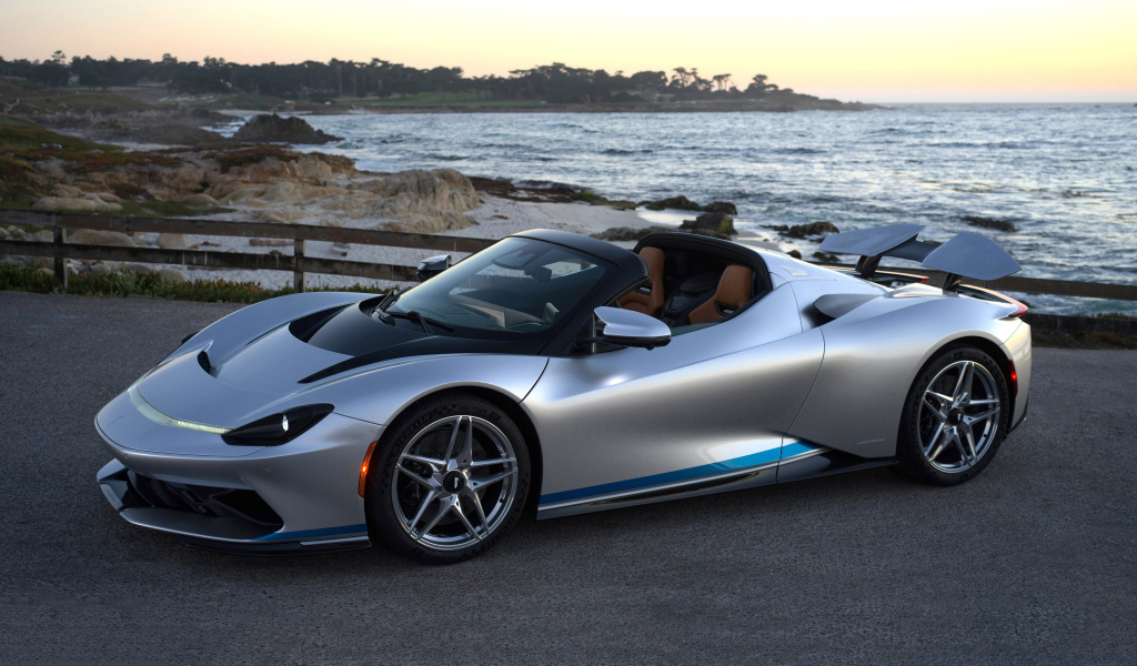 Гоночный автомобиль Pininfarina Battista Targamerica 2024 года