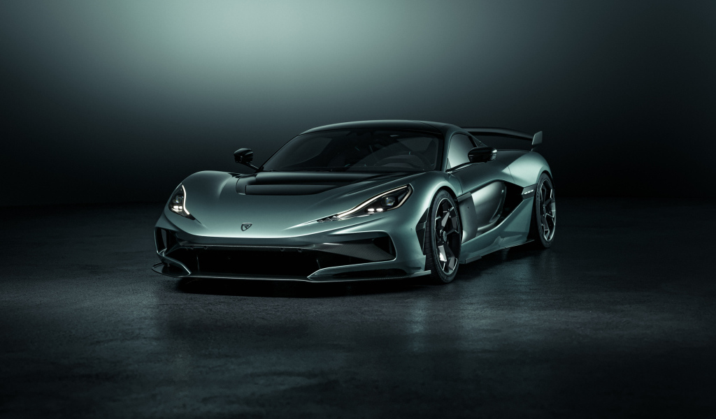 Автомобиль Rimac Nevera R 2024 года вид спереди