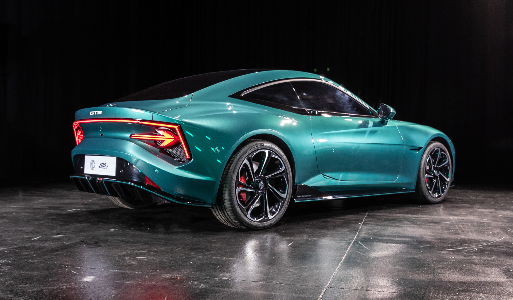 Вид сзади на автомобиль MG Cyber GTS Concept 2024 года