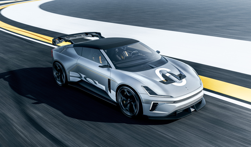 Автомобиль Polestar Concept BST 2024 года на трассе