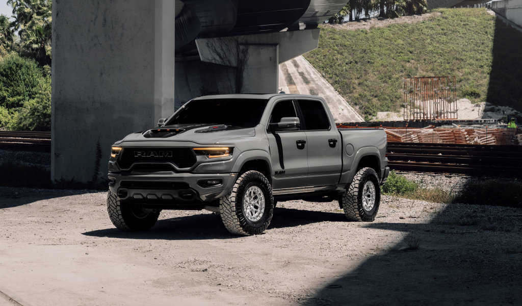 Пикап RAM 1500 TRX