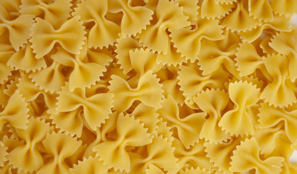 Макароны бантики крупным планом