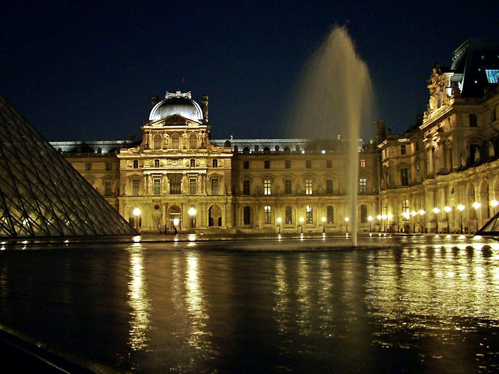 ночной Париж