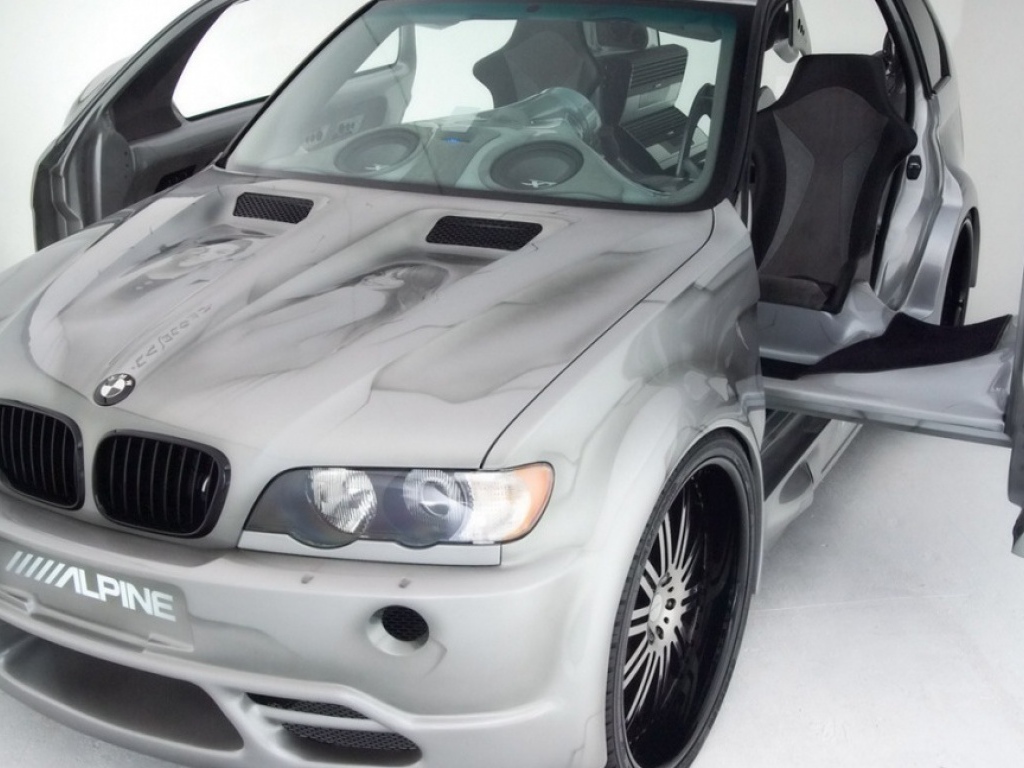 Необычный тюнинг BMW