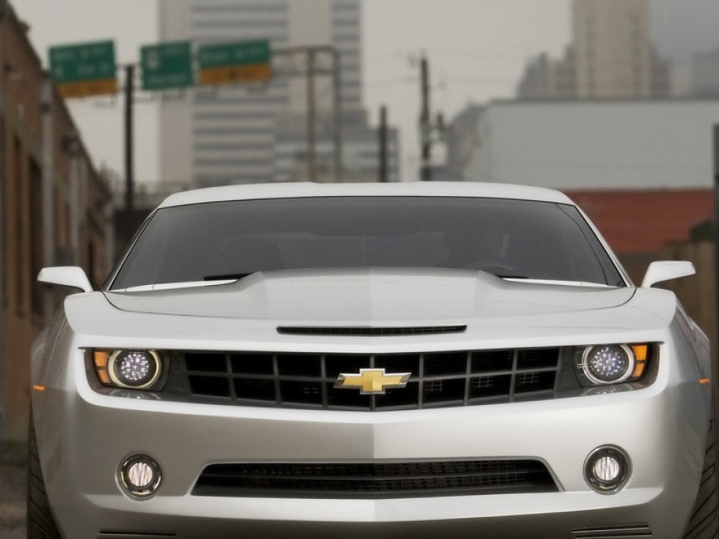 Camaro вид спереди
