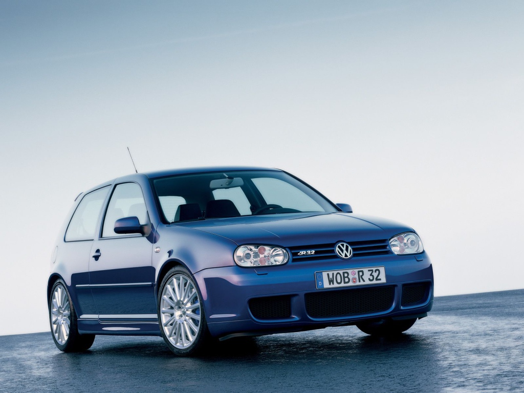 Volkswagen Golf R32