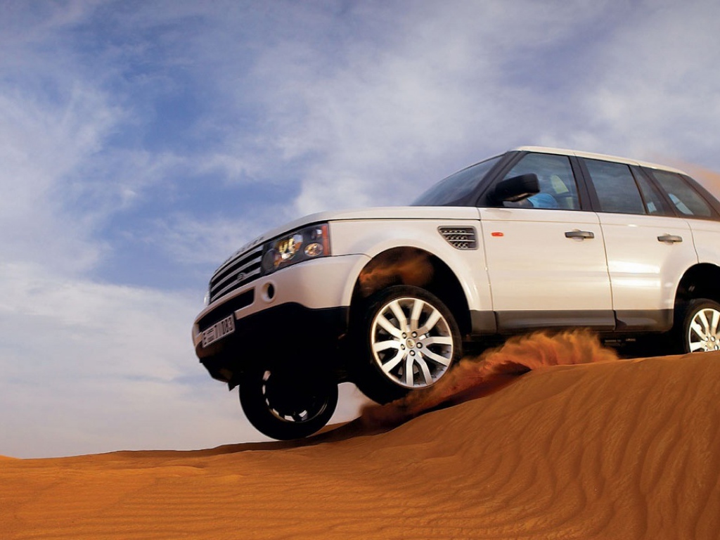 Езда по пустынным дюнам