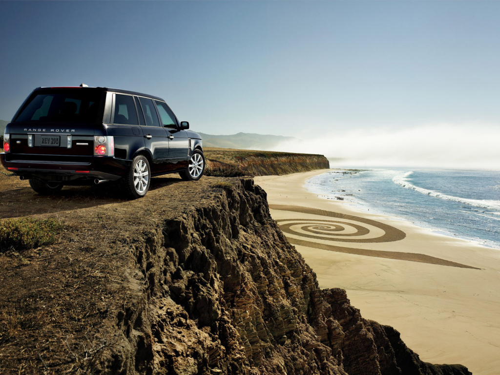 Автомобиль Range Rover