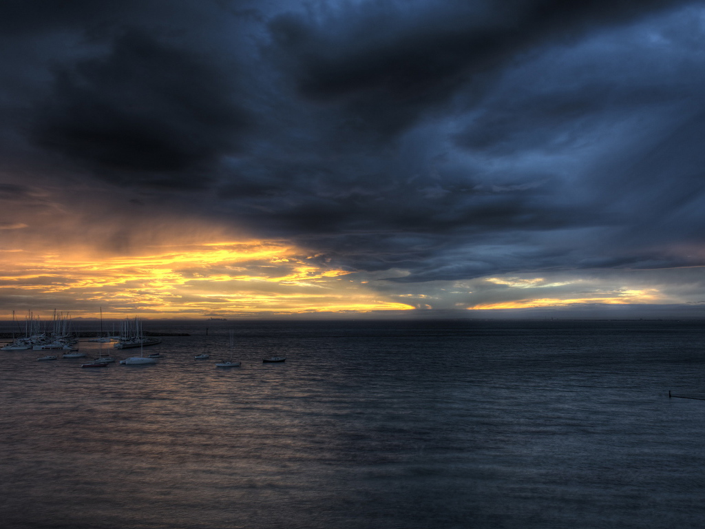 Темные облака