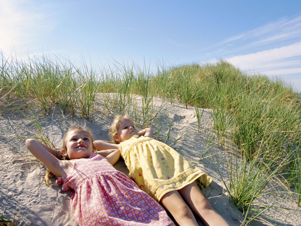 Дети на пляже