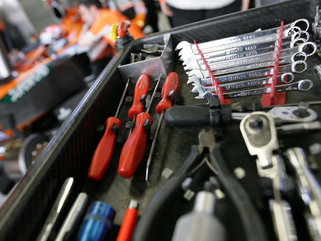 Инструменты