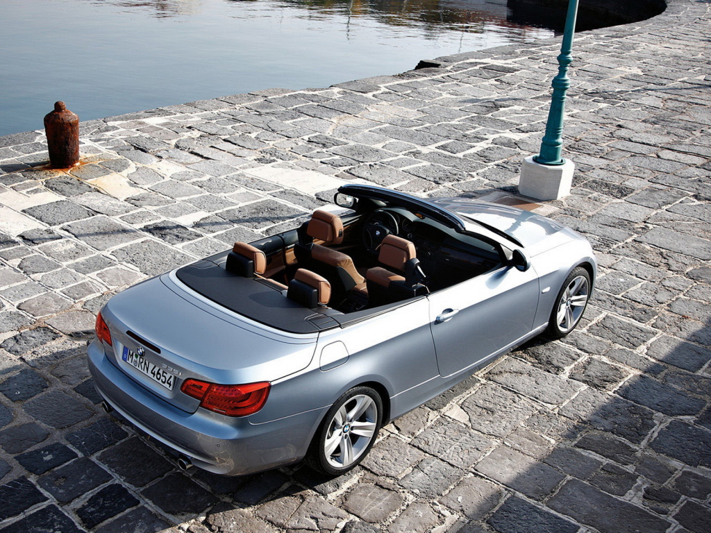 BMW-3-Series Convertible 2011