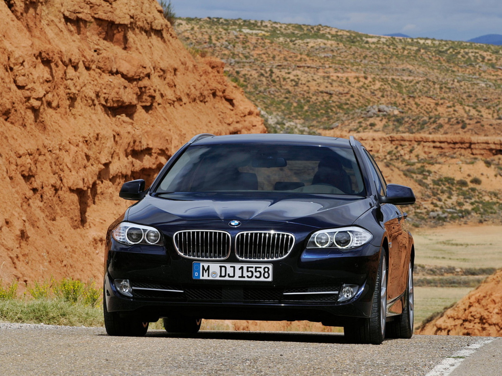 BMW-5-Series Touring