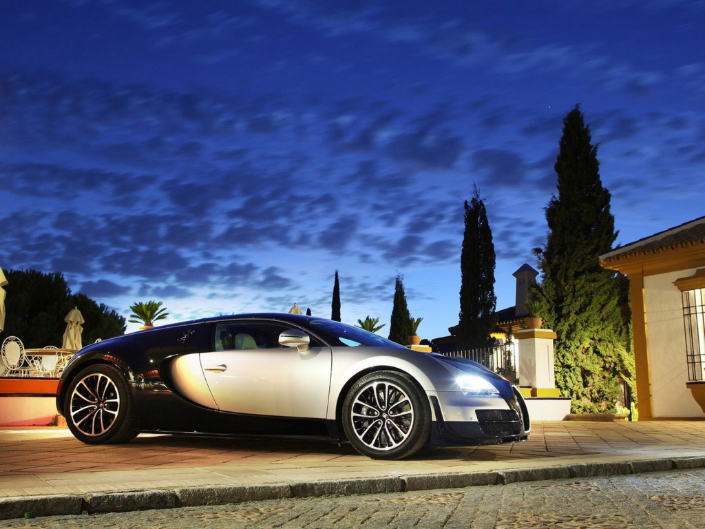 Новый Бугатти Вейрон Супер Спорт