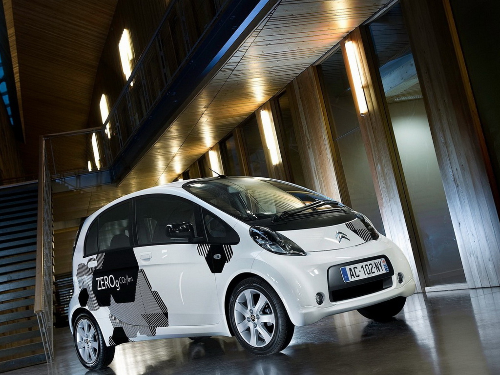 Ситроен C-Zero 2011