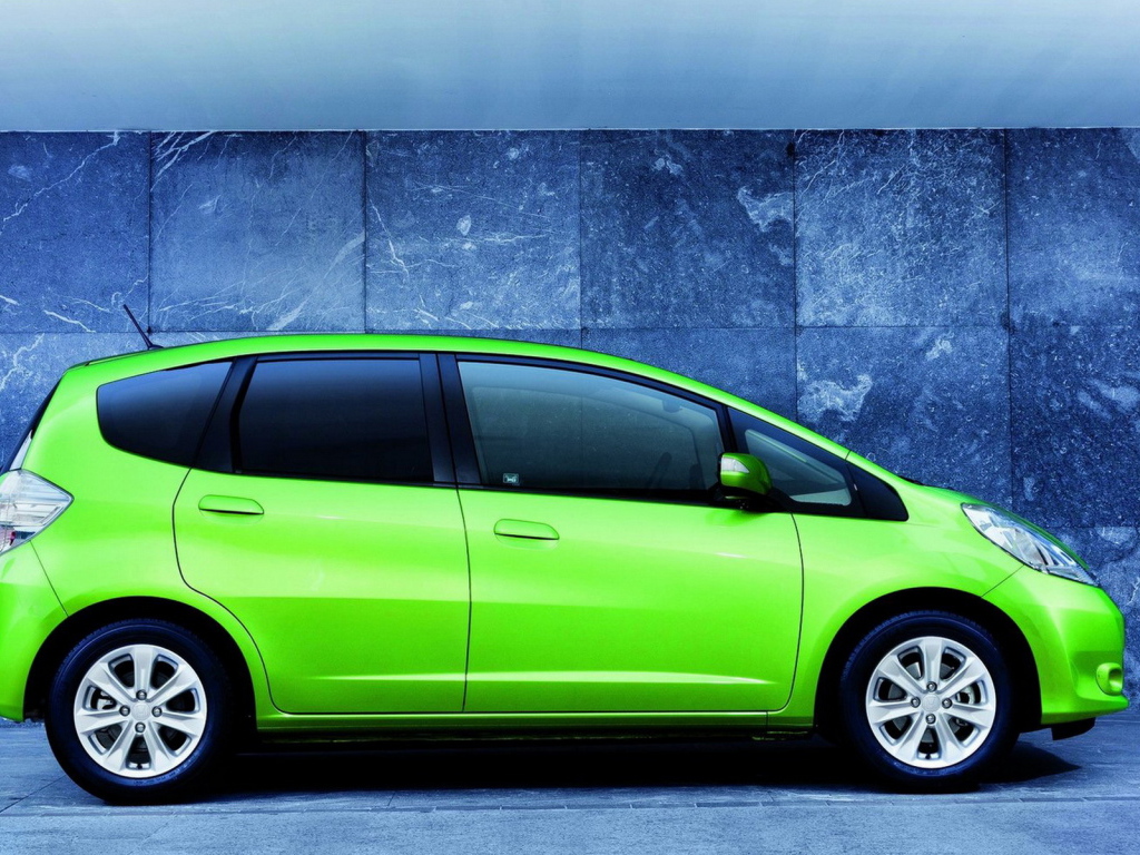 Хонда Джаз Гибрид 2011