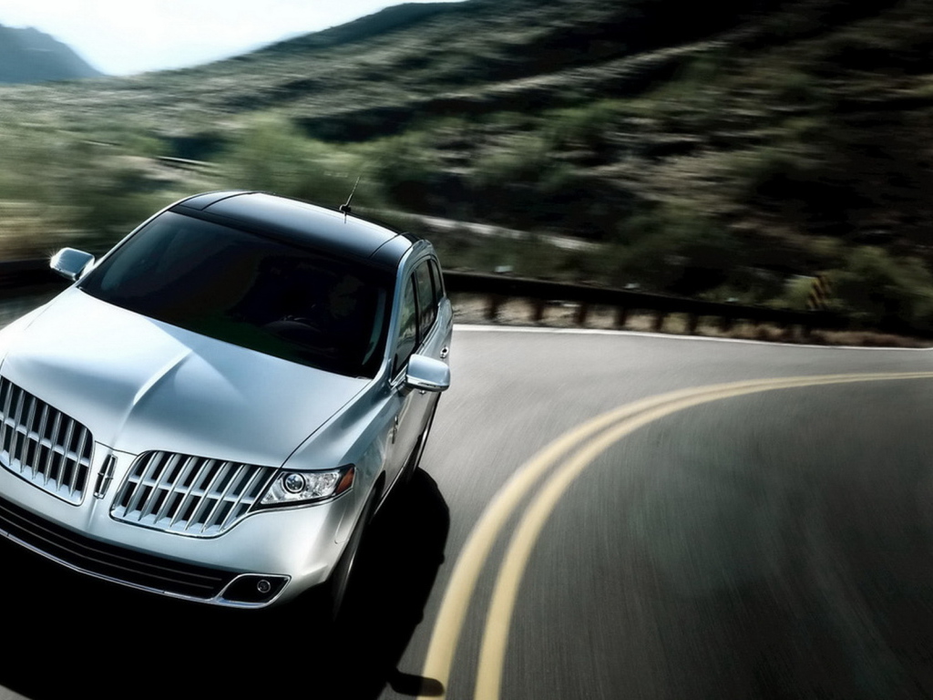 2011-Lincoln-MKT