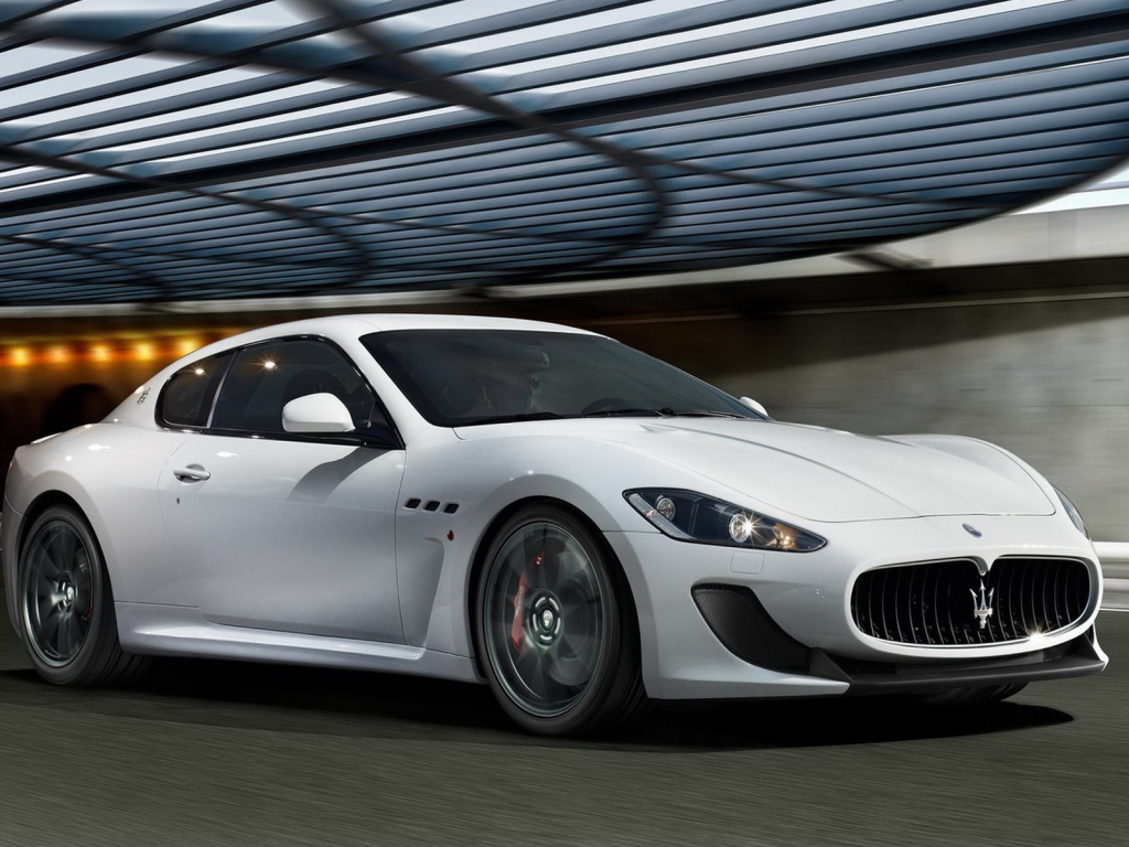 Maserati-GranTurismo 2012
