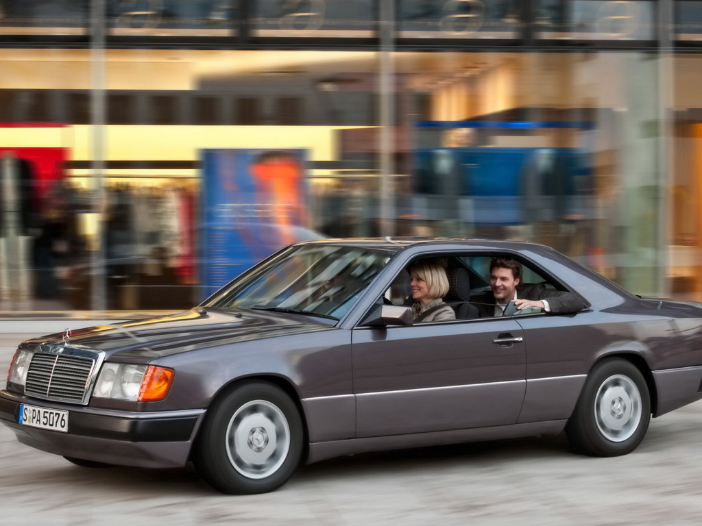 Мерседес Бенц С 124 Серии