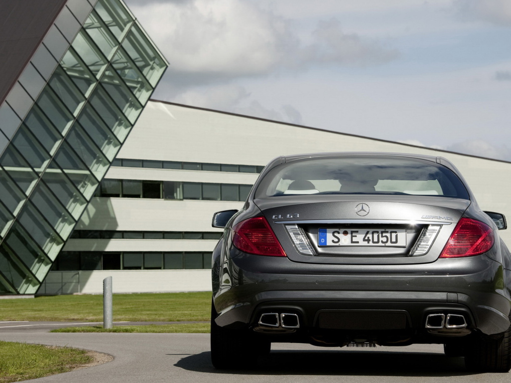 Мерседес Бенц CLS63 AMG