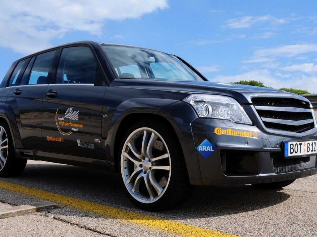 Brabus Mercedes-Benz GLK V12