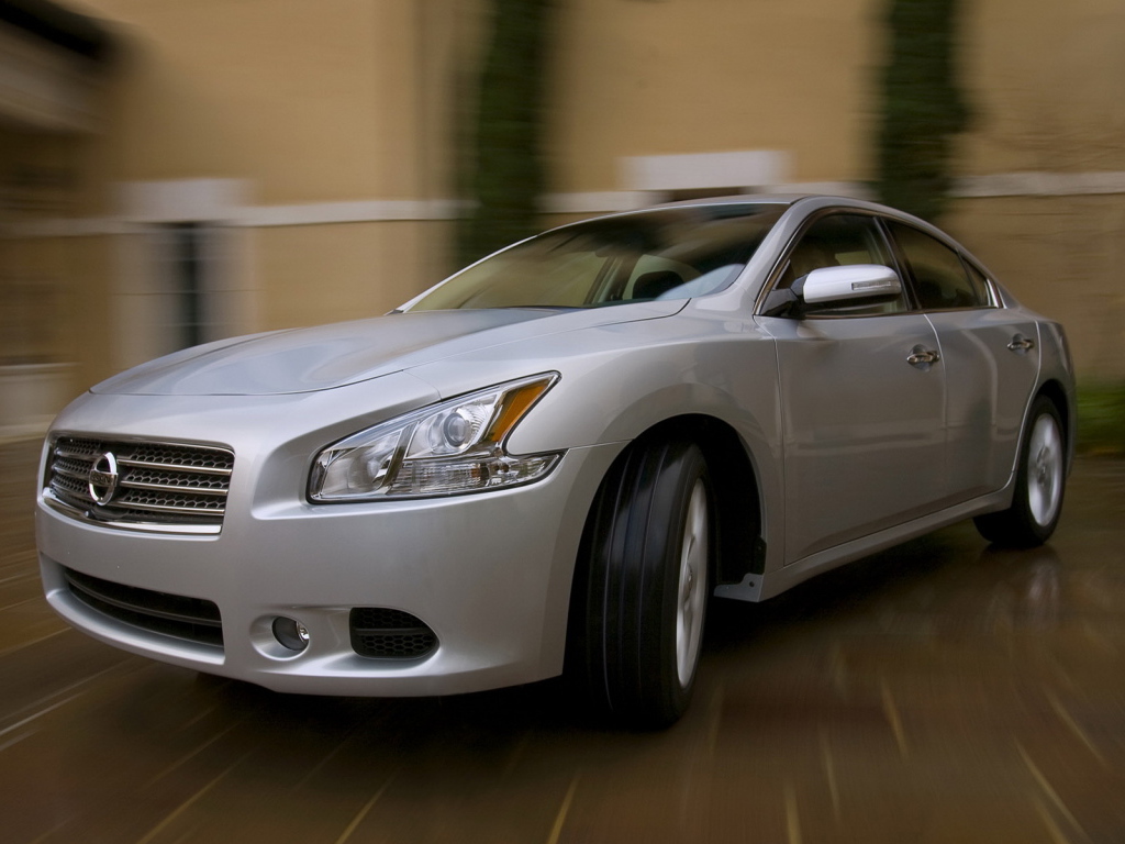 Ниссан Максима седан