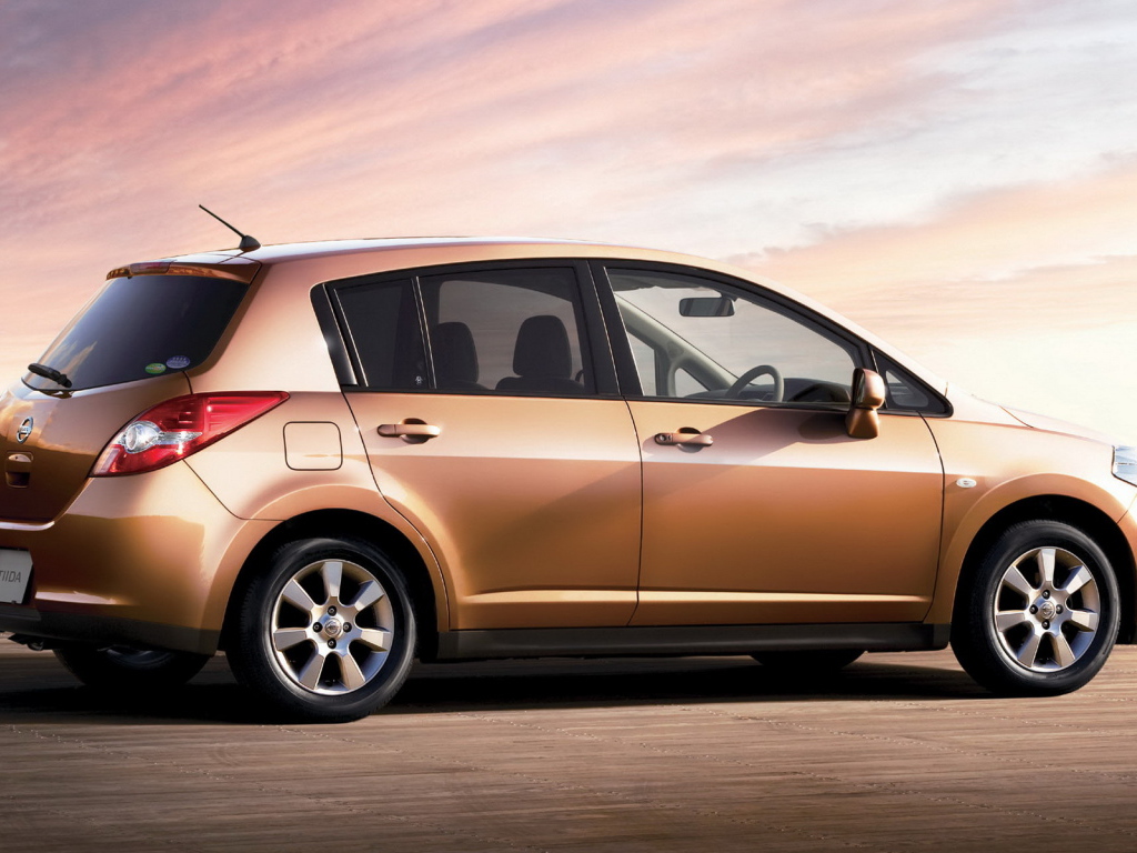 Ниссан Тиида