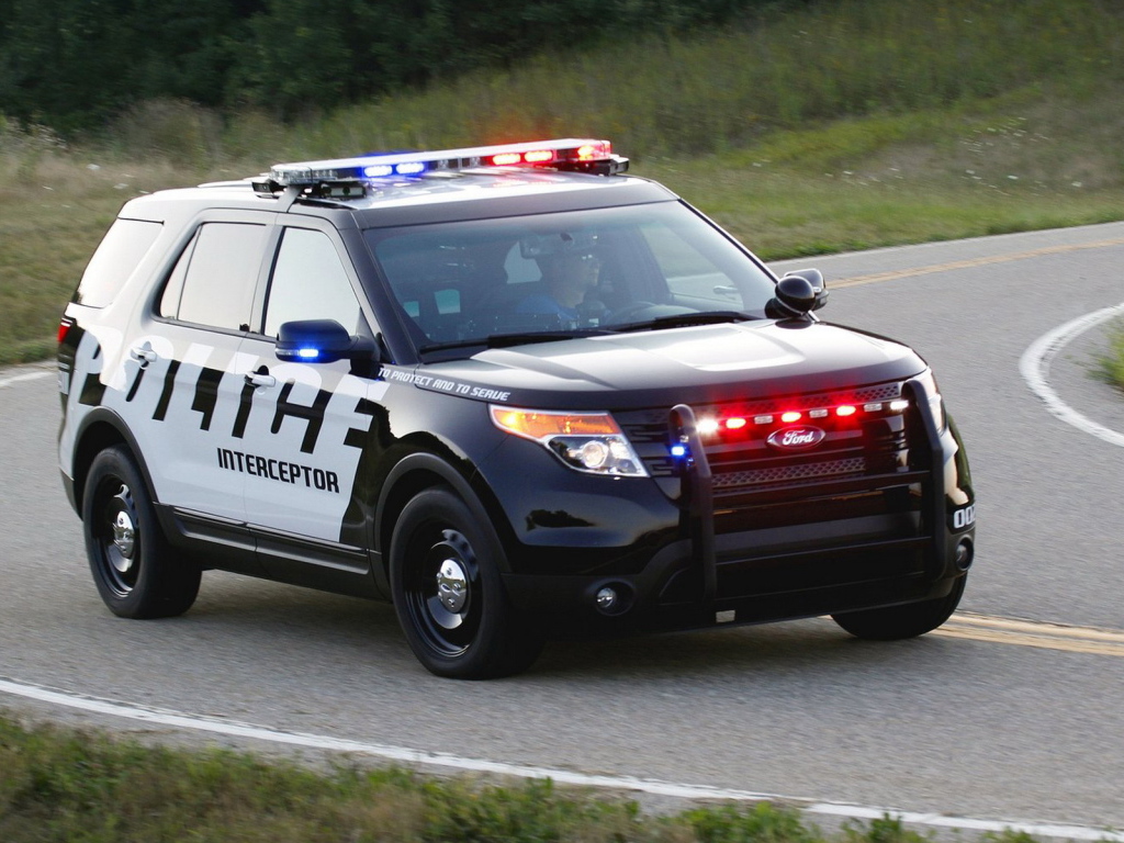 Форд-полицейский перехватчик