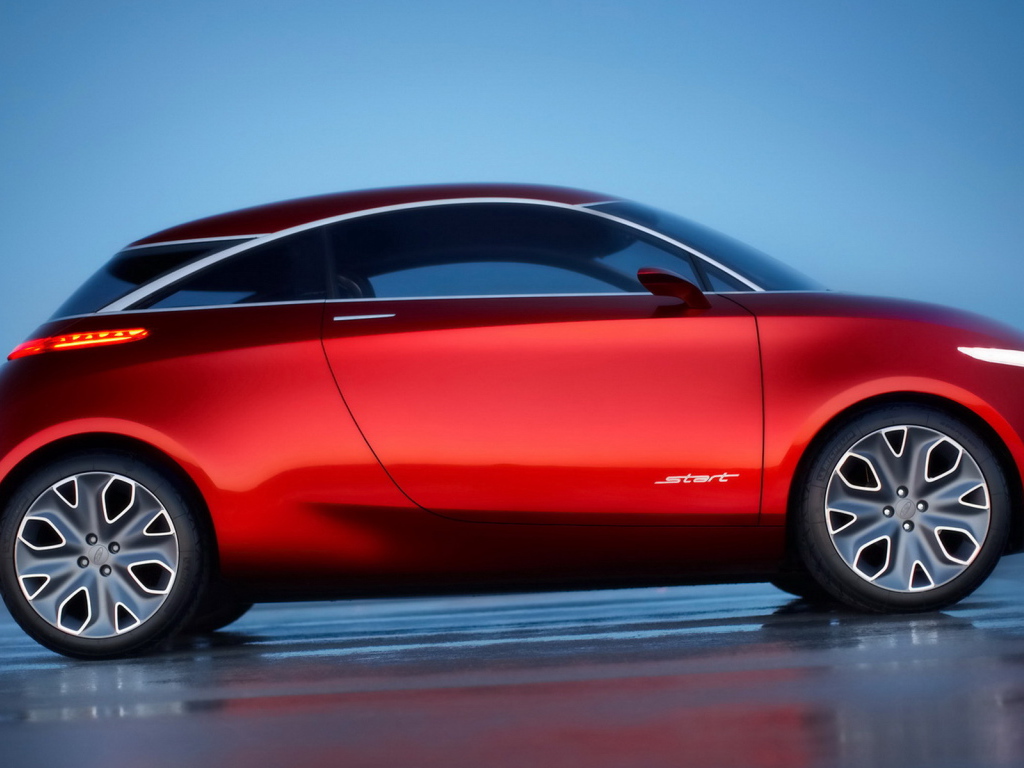 Форд Старт Концепт в красном цвете