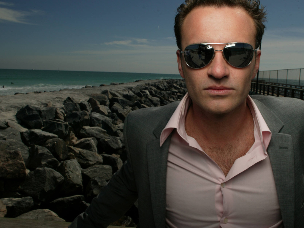 Джулиан МакМэхон